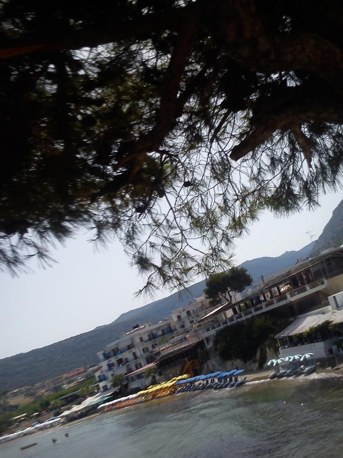 Hotel Liberty II Agia Marina  Exteriér fotografie