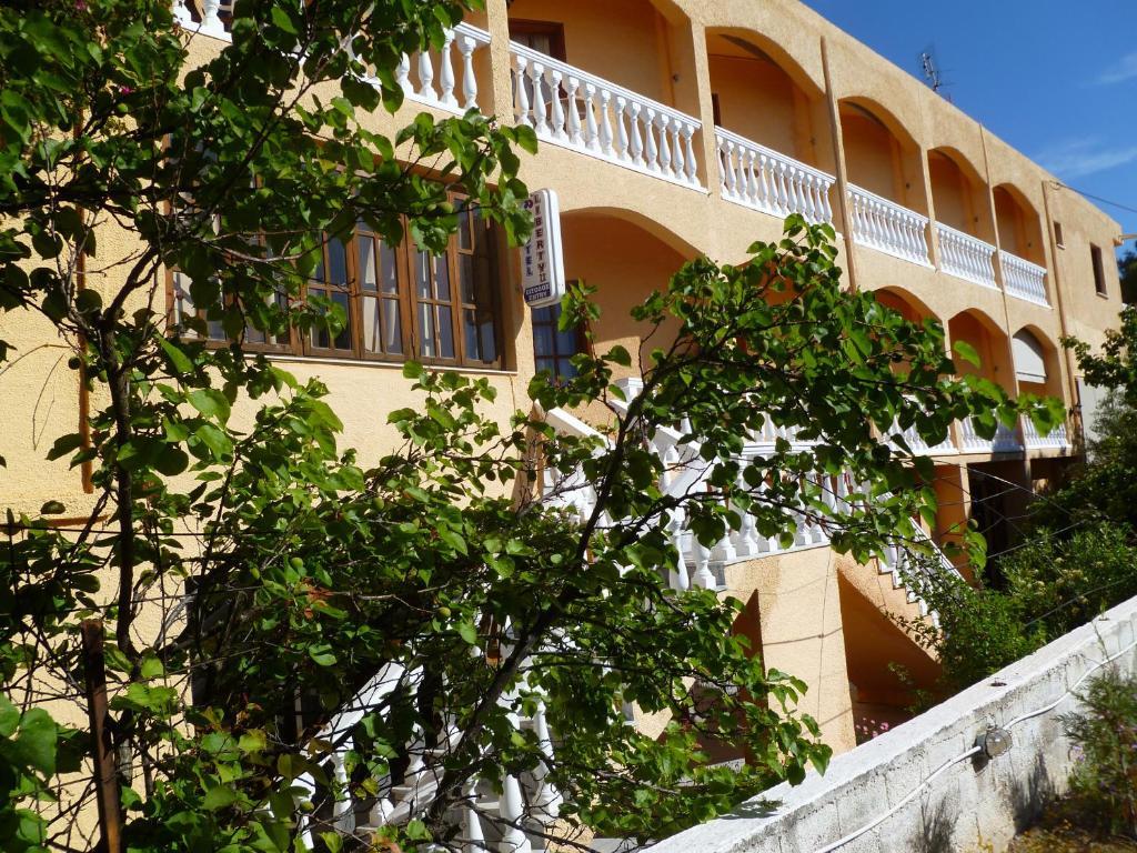 Hotel Liberty II Agia Marina  Exteriér fotografie